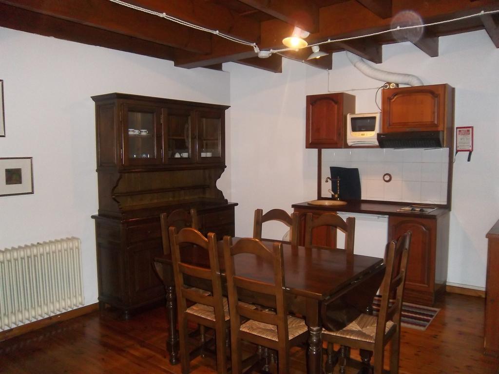 Apartamentos La Casona De Vidiago Номер фото